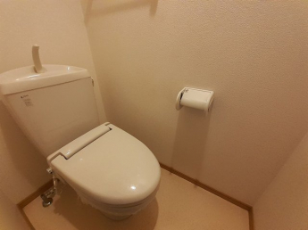 ゆったりとした空間のトイレです