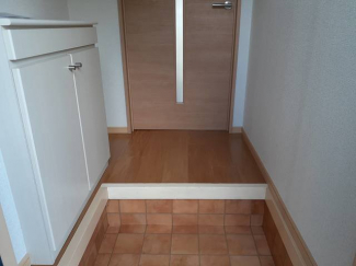 シンプルで使いやすい玄関です