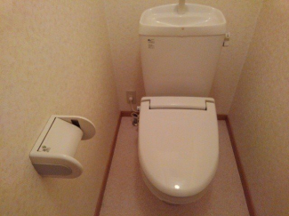 シンプルで使いやすいトイレです