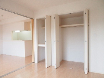 小物を収納するのに便利です