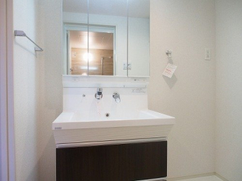 コンパクトで使いやすい洗面所