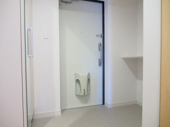 シンプルで使いやすい玄関です