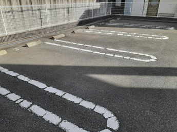 駐車場に車を止められます