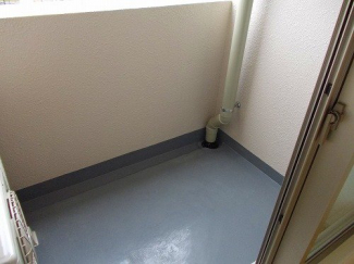 お洗濯にも便利なバルコニー付き