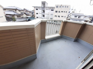 バルコニーがあります