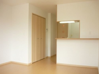 内装は落ち着いています