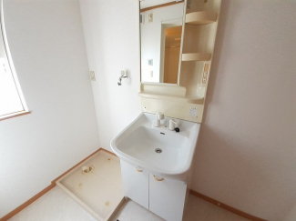 広い洗面スペース