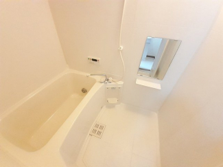 落ち着いた空間のお風呂です