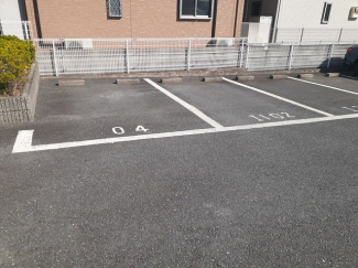 駐車場があるので、車を買う予定の方も安心です