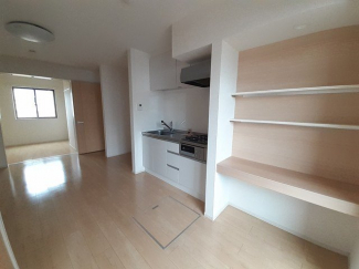 こちらの居間で趣味の時間をお楽しみください