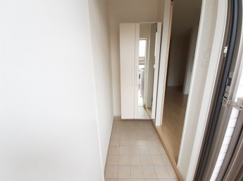 落ち着いた玄関です