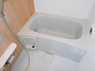 落ち着いた空間のお風呂です