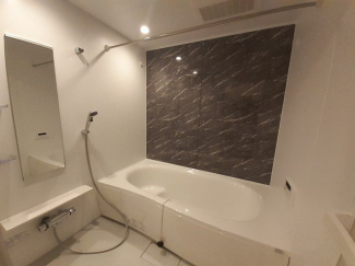 ゆったり過ごせるお風呂です