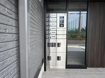 【エントランス】