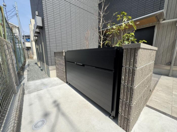 【バルコニー】