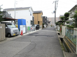 前面道路を含む現地