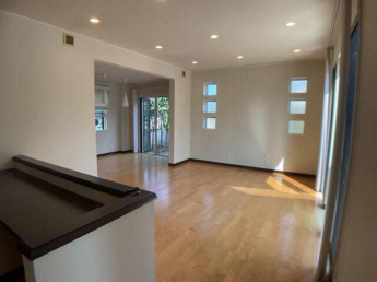 スムストック新居浜市北新町の画像