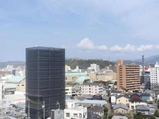 北東洋室から松山城が望めます！