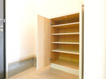 シューズボックス