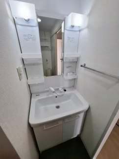 【洗面所】