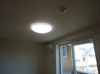 エアコン・照明(リモコン式)LDK