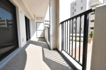 【バルコニー】