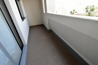 【バルコニー】