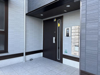 【エントランス】