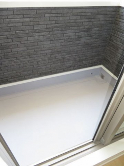 【バルコニー】