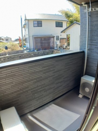 【バルコニー】