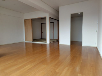 【居間・リビング】