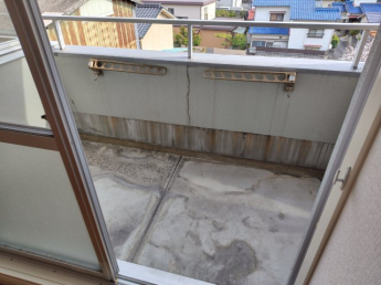 【バルコニー】