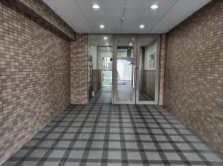 【エントランス】