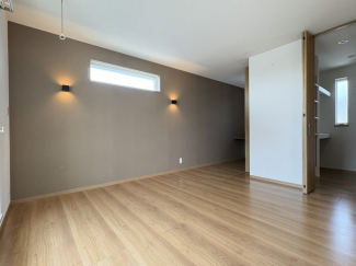 使い勝手のいい洋室です