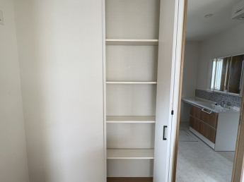 キッチン横パントリー