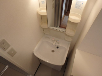 独立洗面台で身支度スムーズです