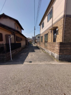 私道（持分１／３）の入口は４ｍ幅です