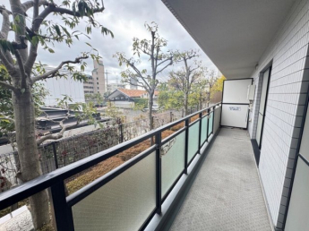 【バルコニー】