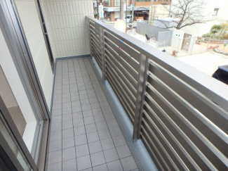 【バルコニー】