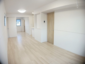 【居間・リビング】