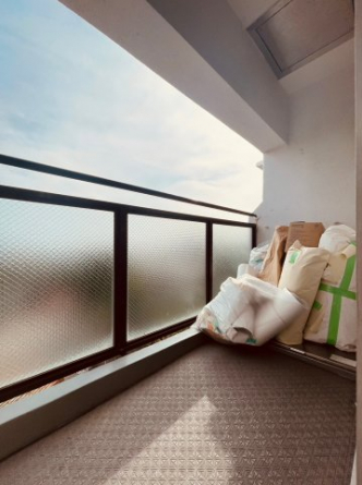 【バルコニー】