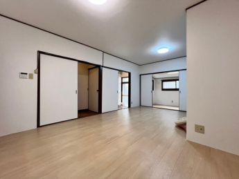 【居間・リビング】