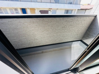 【バルコニー】