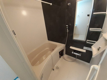 ゆったり過ごせるお風呂です