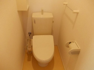 ゆったりとした空間のトイレです