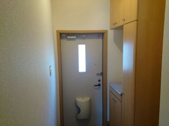 ゆったりとした玄関です