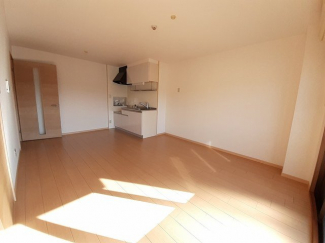 こちらのリビングで趣味の時間をお楽しみください