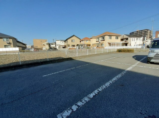 駐車場に車を止められます