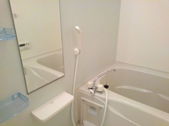 落ち着いた空間のお風呂です