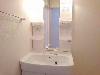 広い洗面スペース